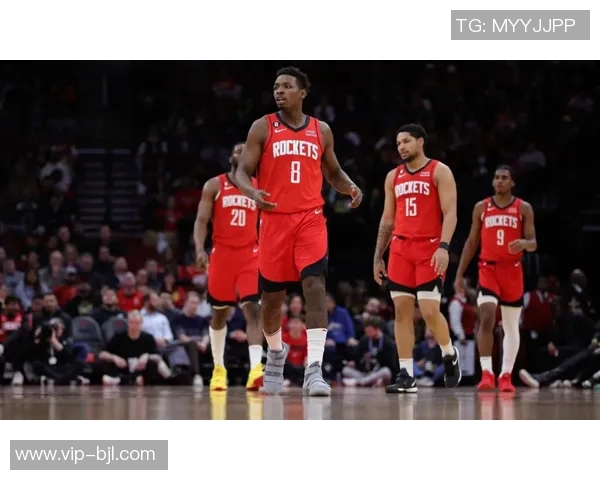 火箭召回表现出色的戴维森明天对阵开拓者或将迎来机会 火箭召回表现出色的戴维森明天对阵开拓者或将迎来机会