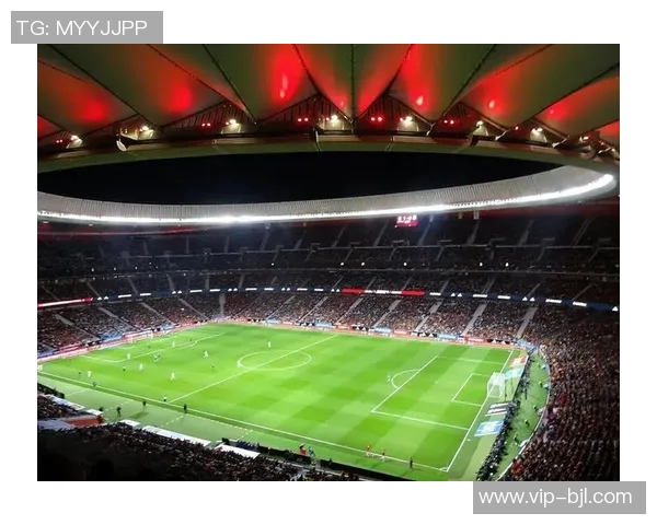 传奇圣克鲁斯44岁再战绿茵场开启生涯第28季去年32场贡献4球